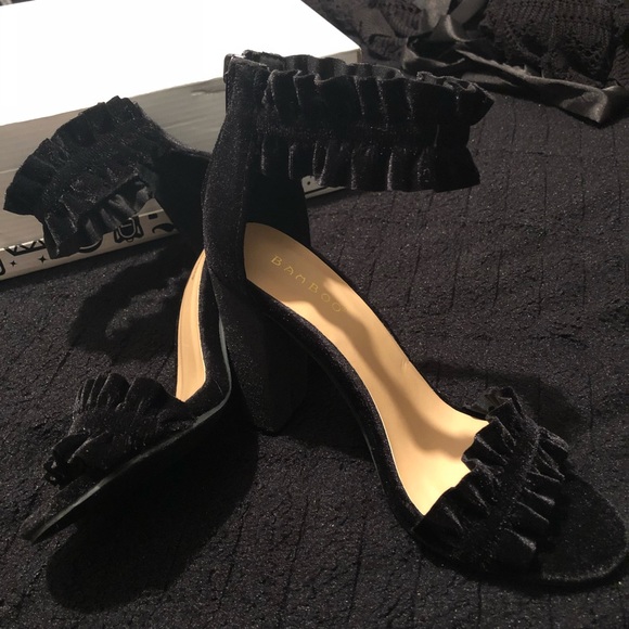 Black Velvet Rampage Heeled Sandals - NIB - Picture 4 of 5